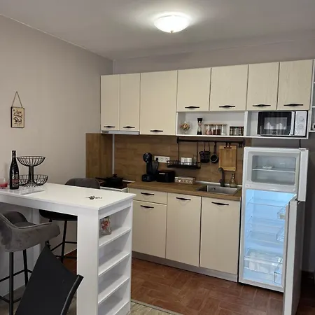 Riviera Apartment *